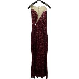 Handcrafted Elegance: Maroon Sequin Form-Fitting Dress - Limited Time Sale! | S